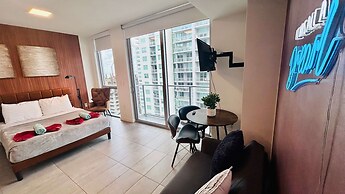 Where the Skyline Sleeps Rooftop Pool Gym