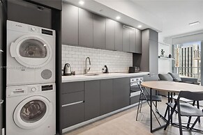 City Calm Gym Pool City Easy Access