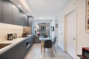 City Calm Gym Pool City Easy Access