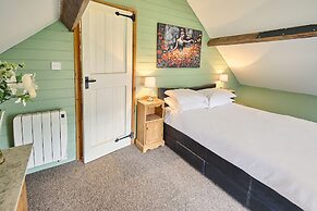 Host Stay Granary Barn