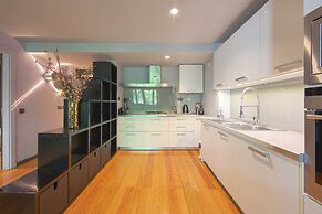 Lisbon Premium Loft by Homing