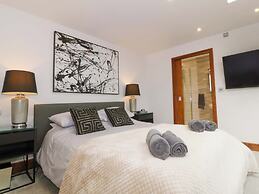 The Lodge at Dafarn Newydd