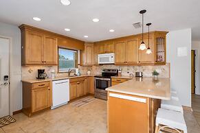 Vallie's Villa & Monty's Place