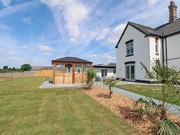 Meadow Manor And Spa