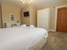 Meadow Manor And Spa