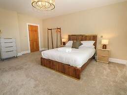 Meadow Manor And Spa