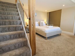 Meadow Manor And Spa