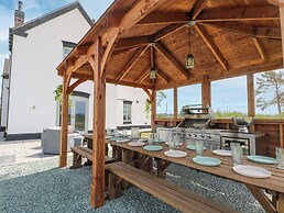 Meadow Manor And Spa