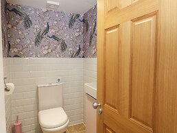 Meadow Manor And Spa