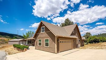 Bright Family Getaway Mountain Views Outdoor Living