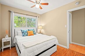 Cozy Getaway Bright, Clean & Fully Equipped