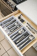 Cozy Getaway Bright, Clean & Fully Equipped