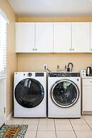 Cozy Getaway Bright, Clean & Fully Equipped