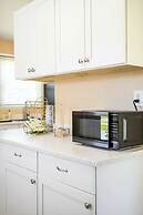Cozy Getaway Bright, Clean & Fully Equipped