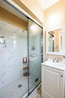 Cozy Getaway Bright, Clean & Fully Equipped