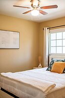 Cozy Getaway Bright, Clean & Fully Equipped