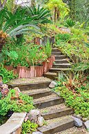 Elegant Villa Retreat Pool Garden Alfresco Lounge