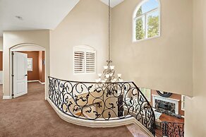 Elegant Villa Retreat Pool Garden Alfresco Lounge