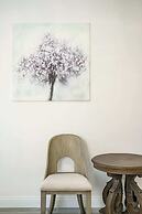 Relaxing Private Getaway With Bright Interiors