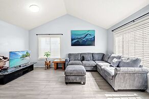 Spacious Family Retreat w Garden & Modern Comfort!