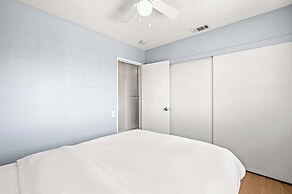 Spacious Family Retreat w Garden & Modern Comfort!