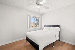 Spacious Family Retreat w Garden & Modern Comfort!