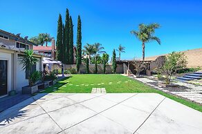 Spacious Family Retreat w Garden & Modern Comfort!