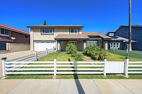 Spacious Family Retreat w Garden & Modern Comfort!