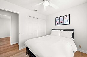 Spacious Family Retreat w Garden & Modern Comfort!