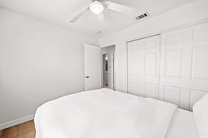 Spacious Family Retreat w Garden & Modern Comfort!