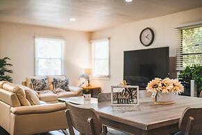 Spacious Retreat w Large Kitchen & Outdoor Patio