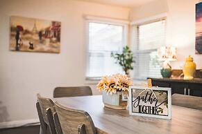 Spacious Retreat w Large Kitchen & Outdoor Patio