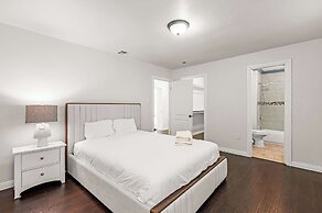 Spacious Retreat w Large Kitchen & Outdoor Patio