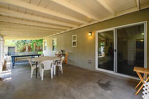 Spacious Retreat w Large Kitchen & Outdoor Patio
