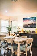 Spacious Retreat w Large Kitchen & Outdoor Patio