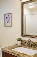 Spacious Retreat With Scenic Mountain Views