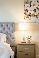 Spacious Retreat With Scenic Mountain Views