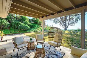 Spacious Retreat With Scenic Mountain Views