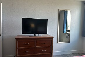 Blueway Inn & Suites Roseville