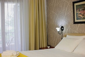 Central Hotel & Restaurant