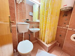 Central Hotel & Restaurant