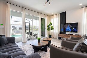 Family Friendly w Pool Near Disney at Serenity 1420