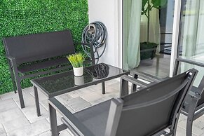 Family Friendly w Pool Near Disney at Serenity 1420