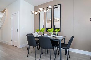 Family Friendly w Pool Near Disney at Serenity 1420