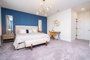 Family Friendly w Pool Near Disney at Serenity 1420