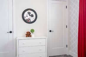 Family Friendly w Pool Near Disney at Serenity 1420