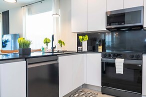 Family Friendly w Pool Near Disney at Serenity 1420