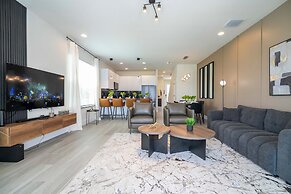 Family Friendly w Pool Near Disney at Serenity 1420