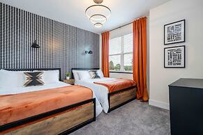 Family Friendly w Pool Near Disney at Serenity 1420