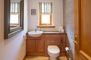Old Distillery Lodge